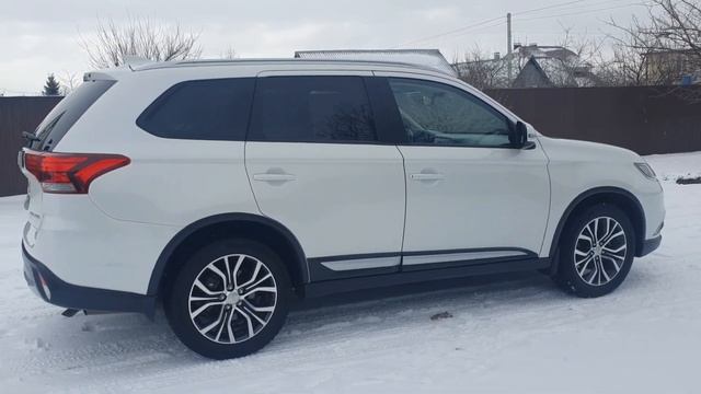 MITSUBISHI OUTLENDER 2017 г.в. смотреть онлайн