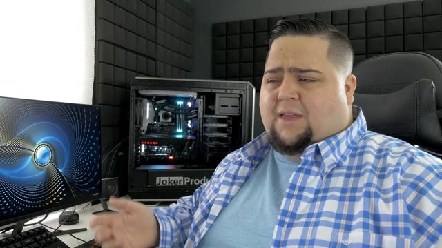 NVIDIA Reveals $3000 Titan V with VOLTA GPU смотреть онлайн