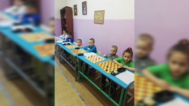 Юные шашисты смотреть онлайн