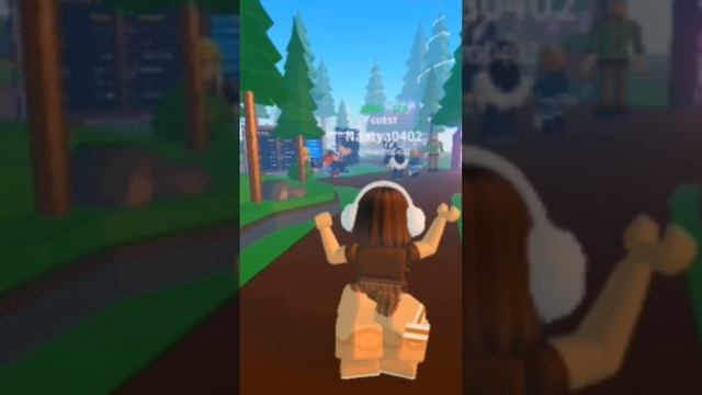 Танцы скина в Roblox #игрыдлядетей #игры #роблокс #игра #скины #танцы смотреть онлайн