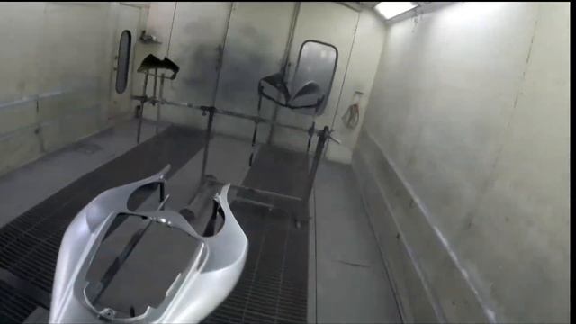 Покраска мотоцикла в Candy Ultra Red