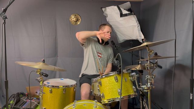 How to Use a Crash Ride Cymbal || 3 Simple Steps + MORE To UP Your Drum Game! 🙌🏻 смотреть онлайн