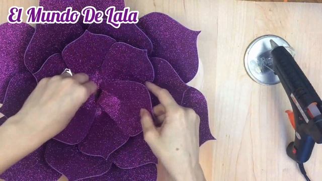 DIY Como hacer flores en Foami o Goma Eva!!! Perfectas para decorar eventos смотреть онлайн