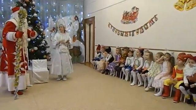 Новогодний праздник Волшебные часы старшая группа Детский сад № 92 г Севастополь. смотреть онлайн