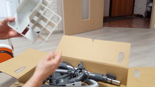 Пылесос моющий Thomas Twin Aquawash Pet // Thomas Twin Aquawash Pet cleaning vacuum cleaner смотреть онлайн