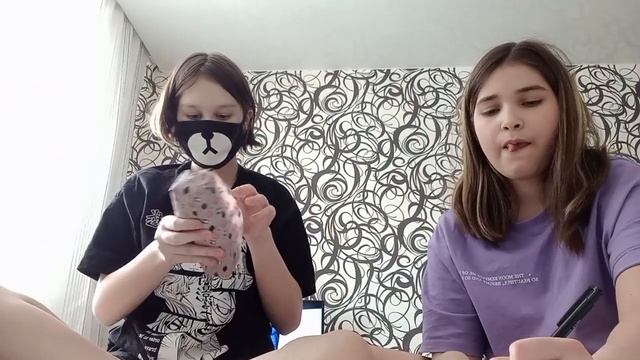 УЧУ СЕСТРУ РИСОВАТЬ ЯПОШКУ ?/рисуем с сестрой под кей поп смотреть онлайн