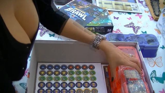 Super Fantasy Brawl Unboxing смотреть онлайн