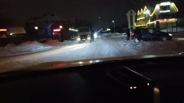 RAV4 2020 По снегу. Трасса и целина. В сугробе сел, но выехал сам. Vlog владельца смотреть онлайн