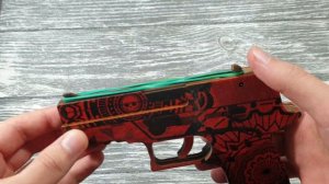 Видео обзор деревянного пистолета P250