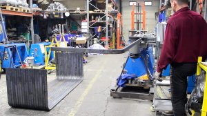 Серийная гибка профильной трубы с высоким качеством и 100% повторяемостью на трубогибочном автомате