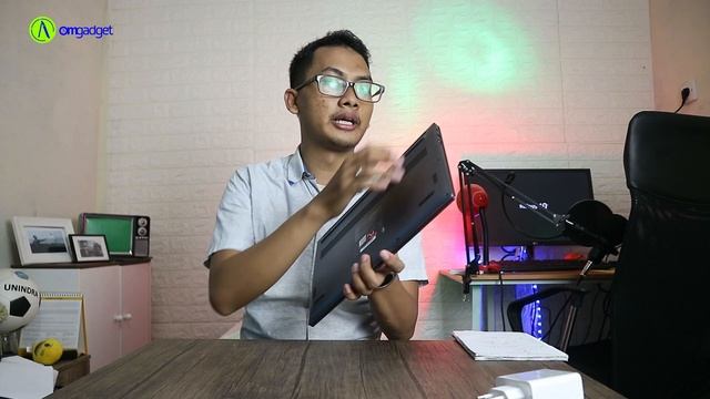 Unboxing Huawei MateBook D14 Resmi Indonesia : Begini nih kalo tukang hape bikin laptop ! смотреть онлайн