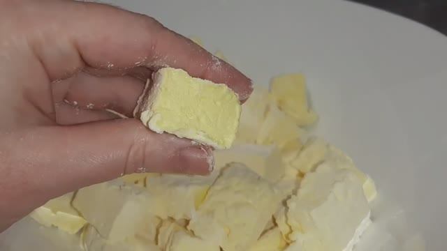 Маршме́ллоу лимонный! Мягкие, пружинистые и очень вкусные зефирки маршмеллоу! Детки  в восторге !