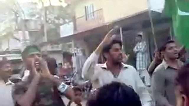 Facebook - Our Beloved Shaheed Tahir Randhawa#!_group.php-gid_106820539349145.mp4 смотреть онлайн
