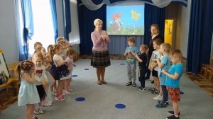 Игровое распевание "Щенок и бабочка" Евтодьевой Аллы / средняя группа/