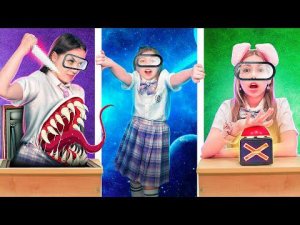 ЧТО ЕСЛИ AMONG US УЧИЛИСЬ в ШКОЛЕ! КСЮША СТАЛА ПРЕДАТЕЛЕМ в школе Амонг Ас в реальной жизни!