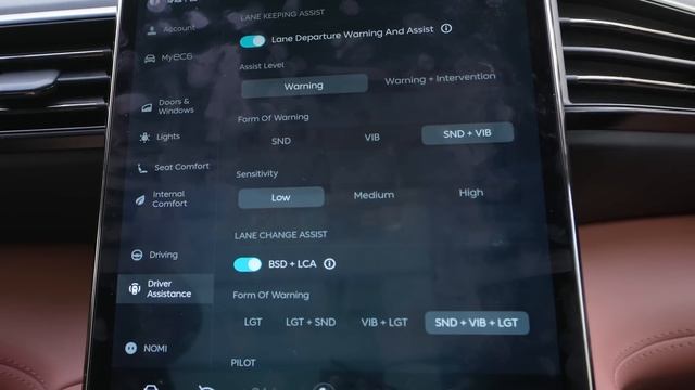 NIO English OS Preview - First V2.0 English Battery Swap - NOMI Speaks English! смотреть онлайн