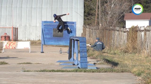 Журналисты в роли пожарных смотреть онлайн