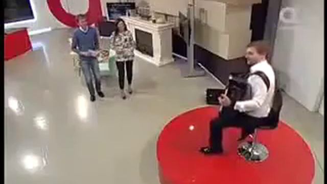 обалденный баян!!? смотреть онлайн