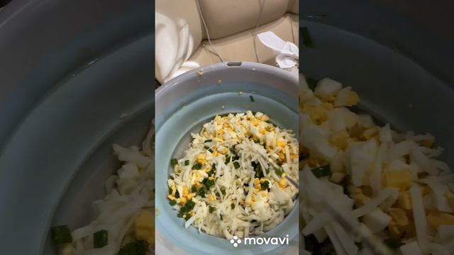 Готовлю ?? вкусный обед ? пирожки будут наверное позже ??? смотреть онлайн