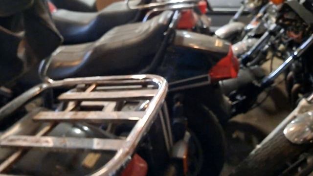 1982-1985 Honda V45 Sabre Comparison VF750S/VF700S (Roughy) смотреть онлайн