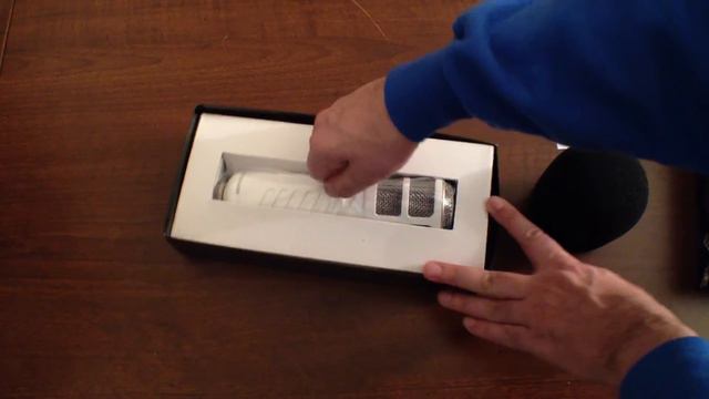Rode Podcaster mic unboxing смотреть онлайн