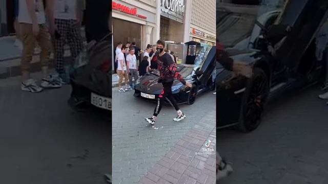 Шафл рядом с ламбой ?? смотреть онлайн