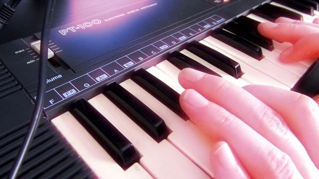 We LOVE this CASIO PT-100 смотреть онлайн