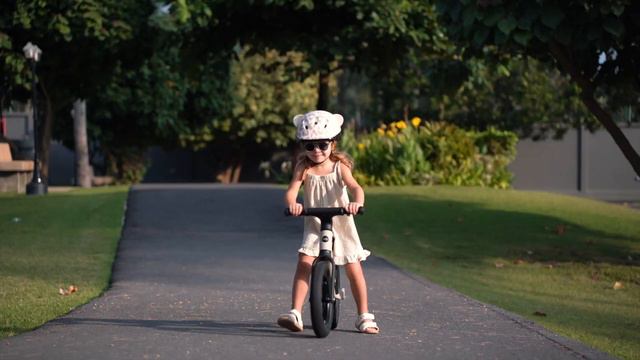 Беговел SPEEDY | Happy Baby смотреть онлайн