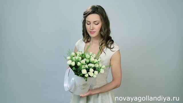 Кустовые розы в шляпной коробке. Цветы в коробках от Новой Голландии смотреть онлайн