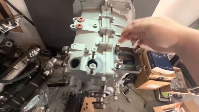 EP 23: 1600cc Engine Disassembly Pt. 2 of 2 / 1967 VW Type 3 Squareback смотреть онлайн