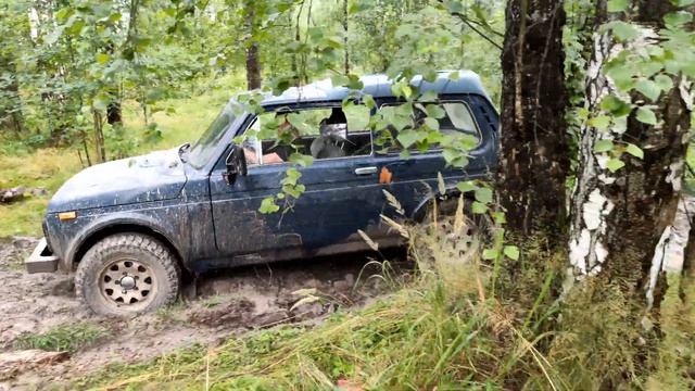 НИВА ФОРА 21218 (БРОНТО) в действии. Редкий автомобиль из семейства ВАЗ 4х4 смотреть онлайн