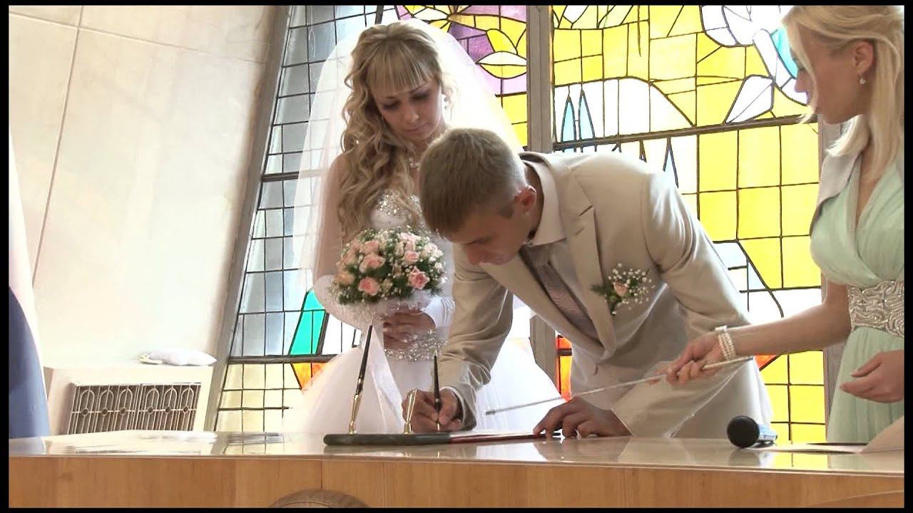 Свадебные традиции в Самаре. Лимузин заехал в ресторан. Свадебный фильм (тизер) \Видеограф\Самара\ смотреть онлайн