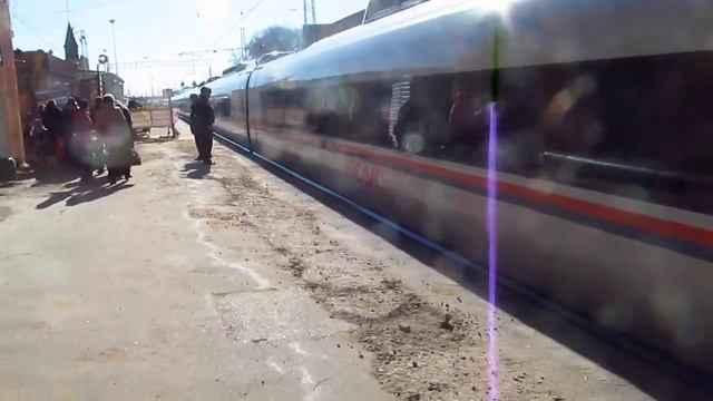 Сапсан пошел на Москву, а я остался в Твери. смотреть онлайн