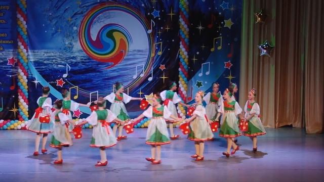 Образцовый ансамбль танца «Радуга» - Ведерца смотреть онлайн