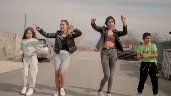 Gipsy Erika - O roma mange vakeren ( cover )