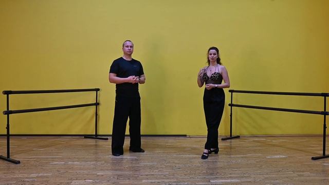 Променад (свич) танцует весь ХАСТЛ.