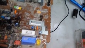 телевизор philips 28pt450(шасси GR 2.2) не включается.( конденсаторы)+ белый растр