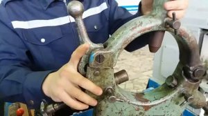 установка деталей в неподвижном и подвижном люнете