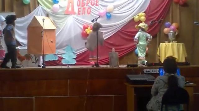 Осенний фольклорный праздник У медведя во бору смотреть онлайн