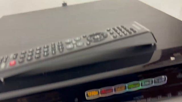 Samsung HT-Z510 5 Disc DVD CD Changer 5.1 Ch HDMI Home Theater Receiver смотреть онлайн