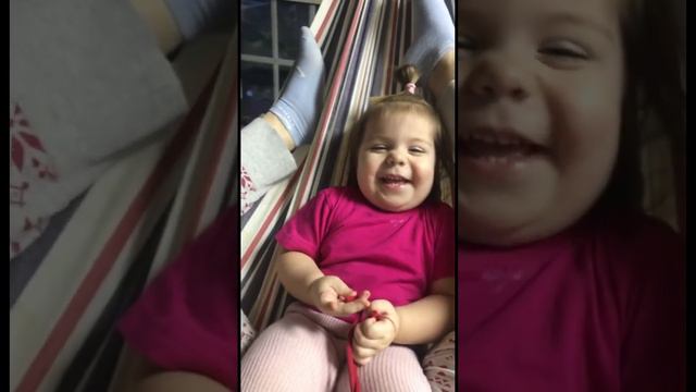 Скребется или скрипит 🤣 еще одно видео из архива #funnymoments #детскийканал #дети #смешныедети смотреть онлайн