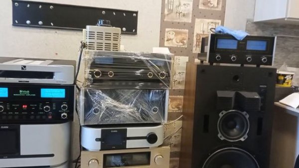 Krell Evolution 525 + McIntosh MA 6800 + саксофон