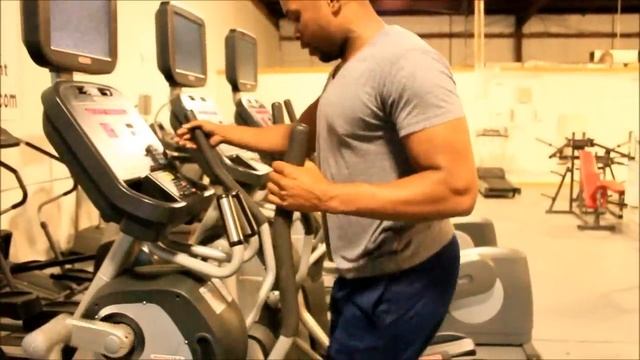 Star Trac E-TBT Eliiptical Trainer