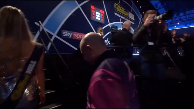 Sport1 HD: PDC Darts-Weltmeisterschaft 2018 James Wilson Walk on смотреть онлайн