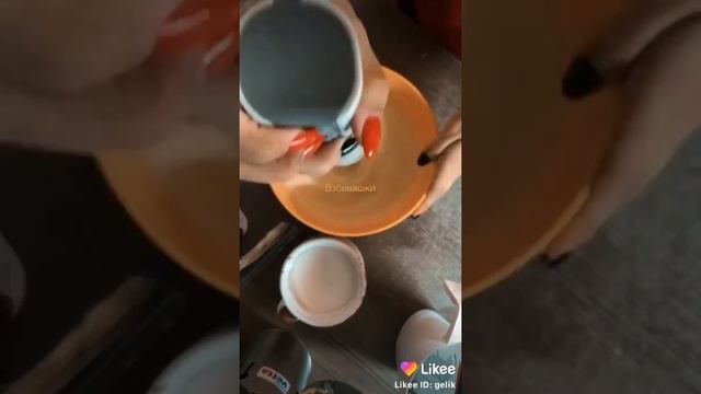 Блины с клубничным вареньем