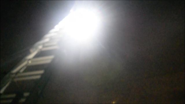 Тест работы консольного светильника 30 и 50Вт при заниженном напряжении. Дальность радиовыключателя.