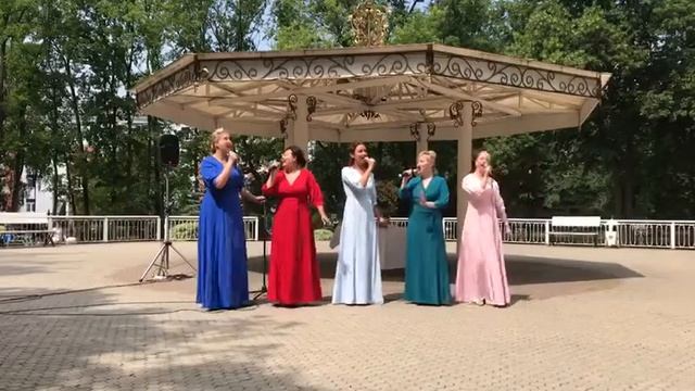 Выступление коллектива ансамбля народной песни "Лоза" смотреть онлайн