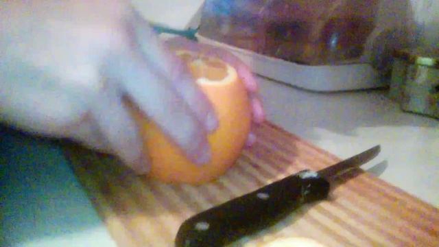 Как быстро почистить апельсин