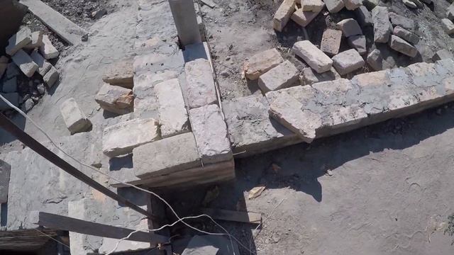 Дом с нуля. Часть 4 - Кладка цоколя и перестенков!