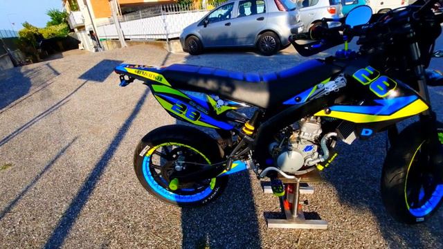 PRIMO DERBI SENDA IN ITALIA CON DOPPIO RADIATORE , Derbi 2.0 tpr 86 , test sound e accelerazione смотреть онлайн